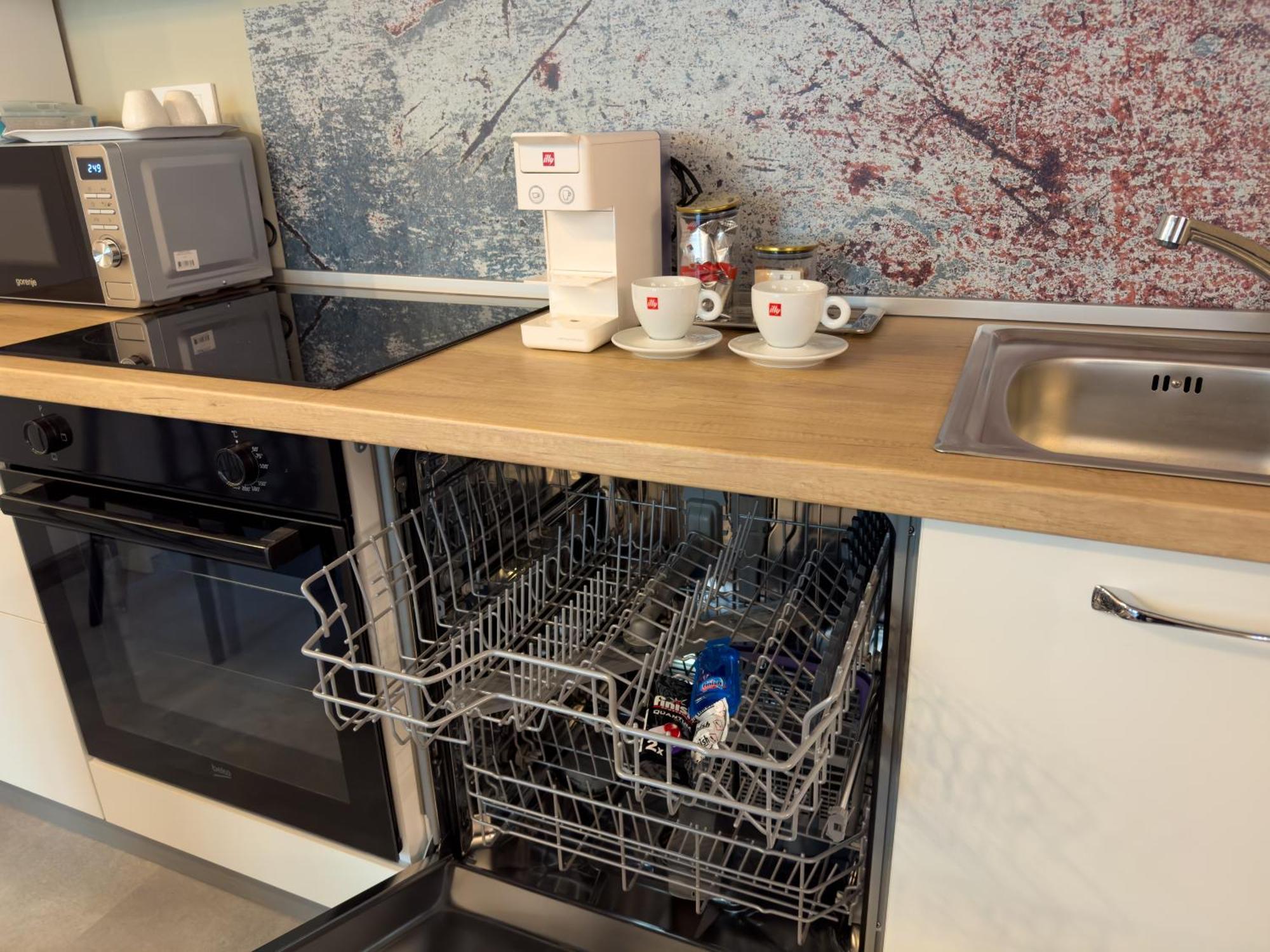 Apartments Adamas 첼레 외부 사진