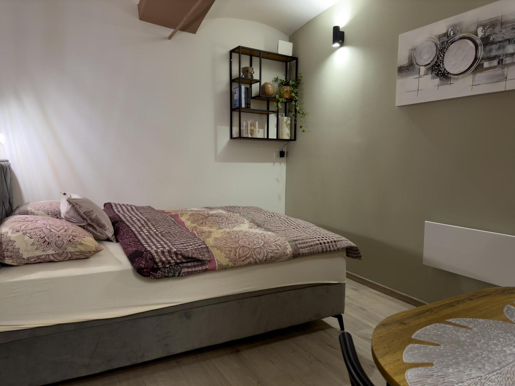 Apartments Adamas 첼레 외부 사진