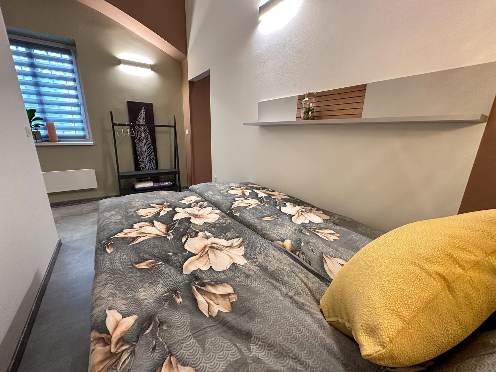 Apartments Adamas 첼레 외부 사진